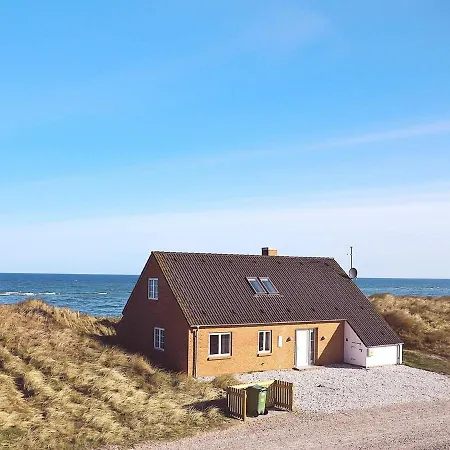 10 Person Holiday In Fr Strup *