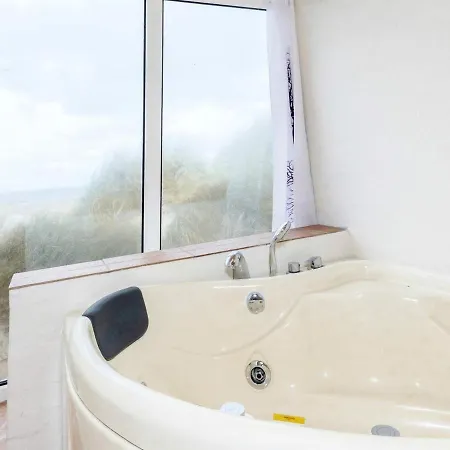 10 Person Holiday In Fr Strup