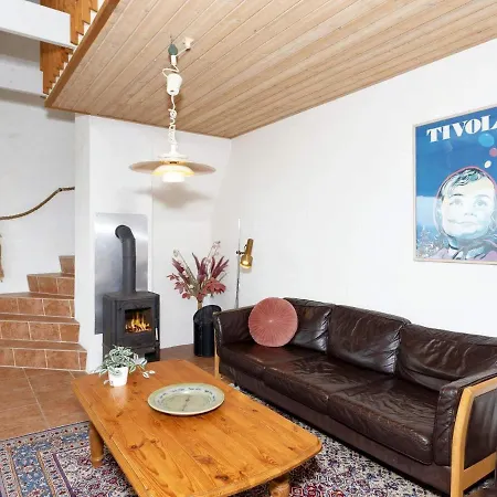 10 Person Holiday In Fr Strup