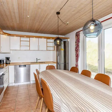 10 Person Holiday In Fr Strup