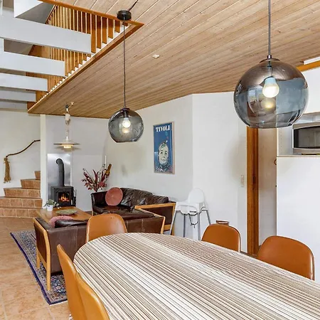 10 Person Holiday In Fr Strup Lild Strand